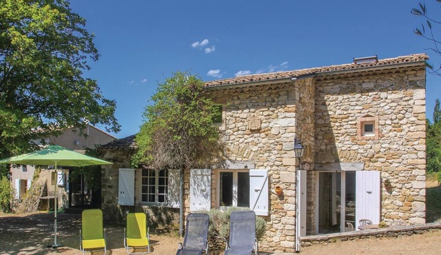 Amazing home in La Begude-De-Mazenc