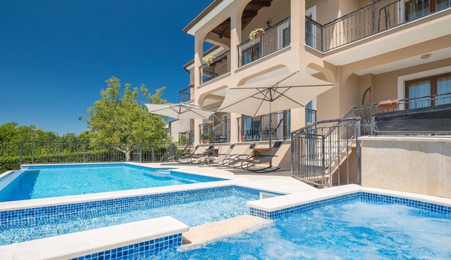 Amazing home in Novaki Motovunski