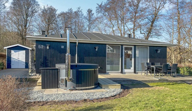 Amazing home in Aabenraa with sauna