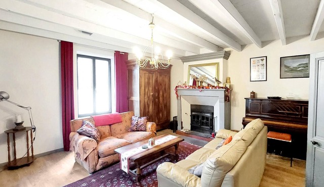 Amazing home in ARCAIS with WiFi