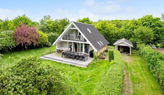 Amazing home in Assens with WiFi
