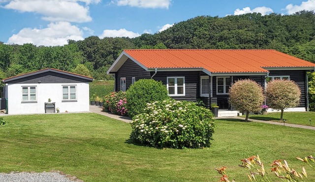 Amazing home in Augustenborg with WiFi