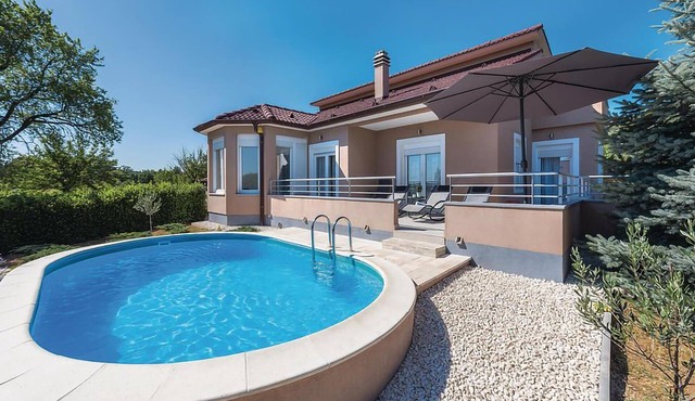 Amazing home in Badanj with private swimming pool, can be inside or outside