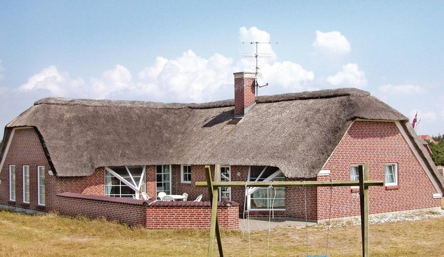 Amazing home in Blåvand with sauna