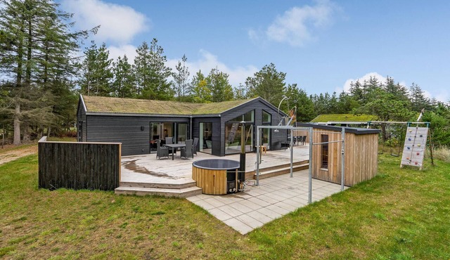 Amazing home in Blokhus with sauna