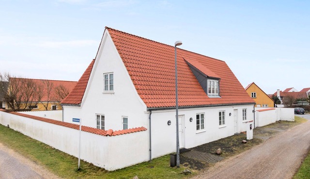 Amazing home in Blokhus with kitchen