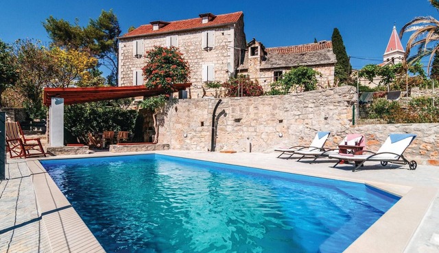 Amazing home in Bobovisca