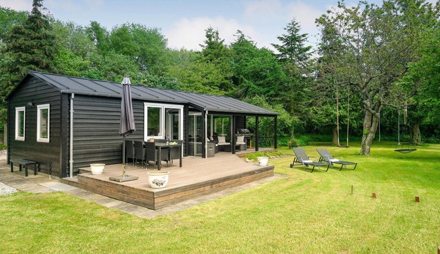 Amazing home in Bogense with WiFi