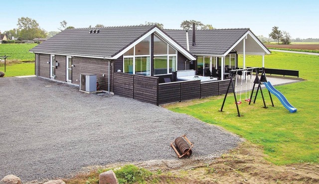 Amazing home in Bogense with sauna