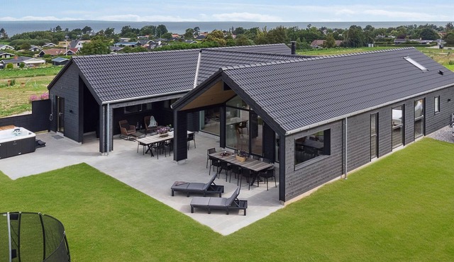 Amazing home in Bogense with sauna