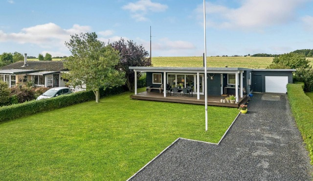 Amazing home in Børkop with WiFi
