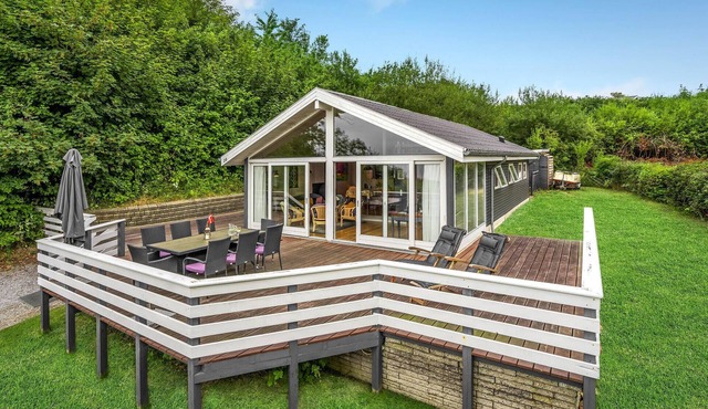 Amazing home in Broager with kitchen