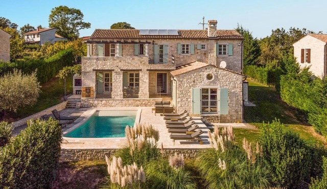 Amazing home in Buzet