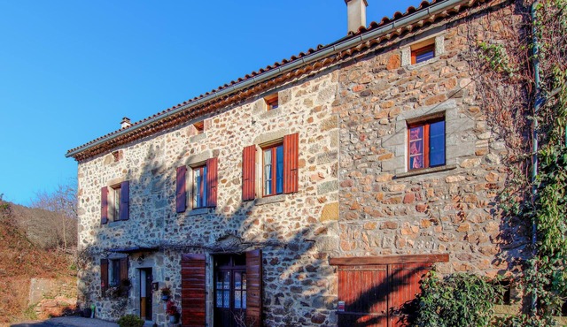 Amazing home in Chassiers with WiFi