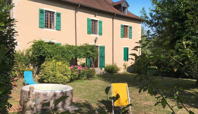 Amazing home in Chemilly