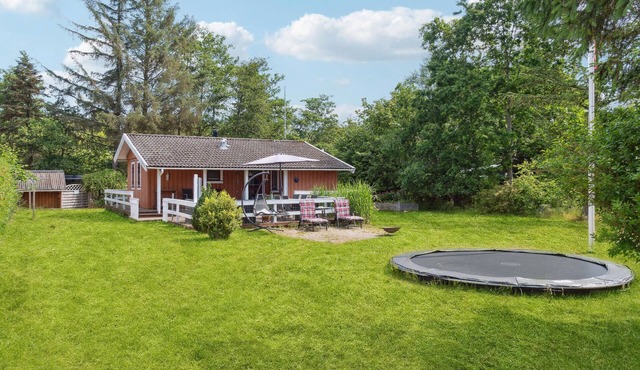Amazing home in Dannemare with kitchen