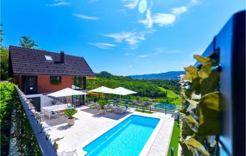Amazing Home In Donja Stubica