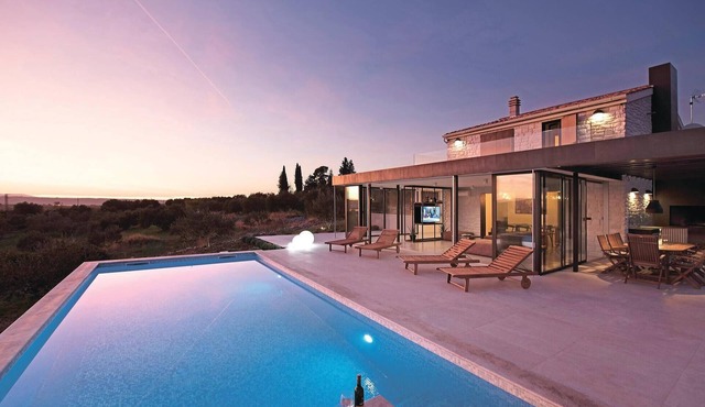 Amazing home in Donje Polje