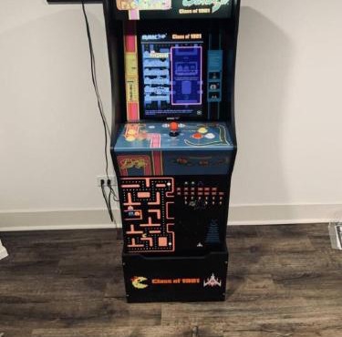 Amazing home in DT Libertyville Near Naval Base