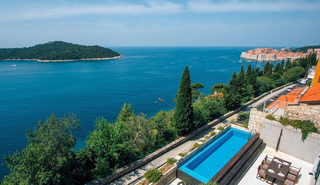 Amazing home in Dubrovnik with sauna