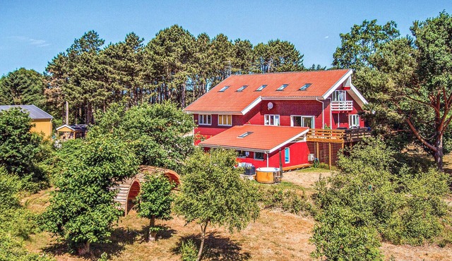 Amazing home in Ebeltoft with sauna