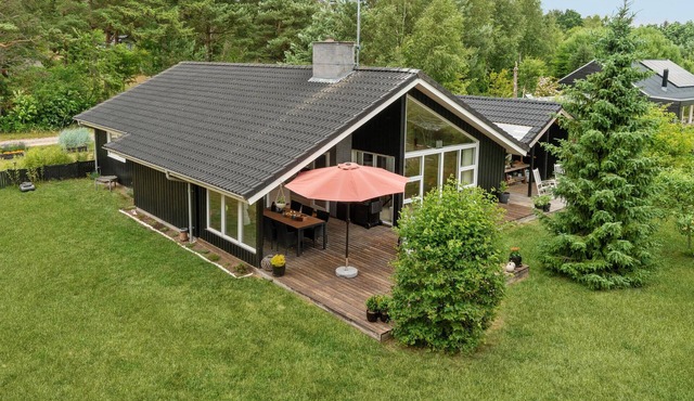 Amazing home in Ebeltoft with WiFi