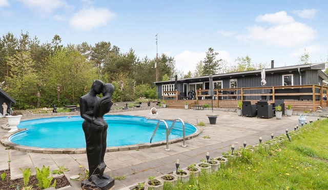 Amazing home in Ebeltoft with WiFi