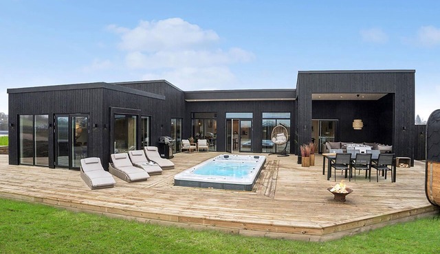 Amazing home in Ebeltoft with sauna