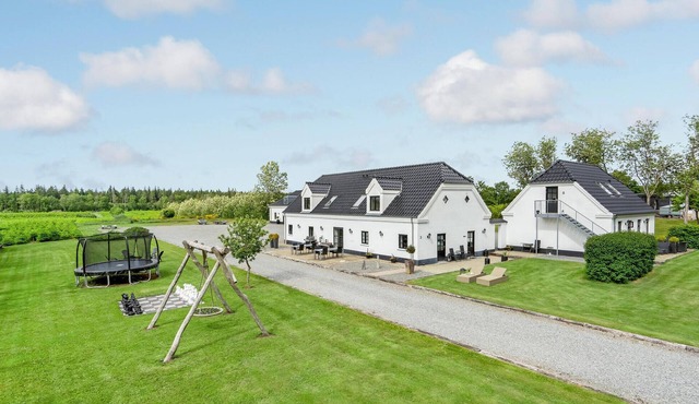 Amazing home in Engesvang