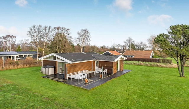 Amazing home in Frederikshavn with WiFi