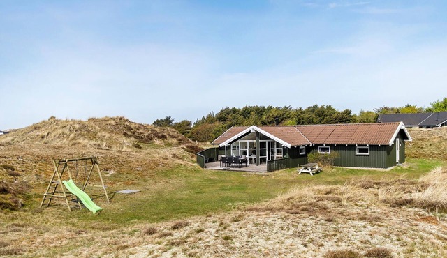 Amazing home in Fanø with WiFi