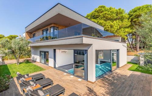Amazing Home In Fazana With Sauna