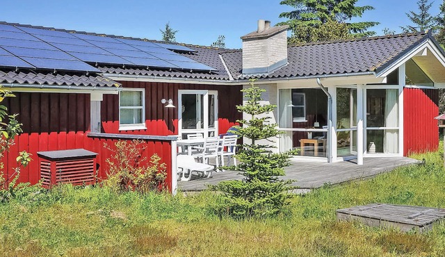 Amazing home in Fjerritslev with WiFi