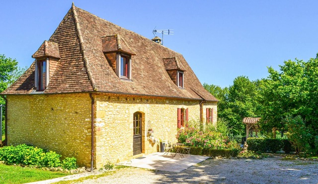 Amazing home in Fleurac