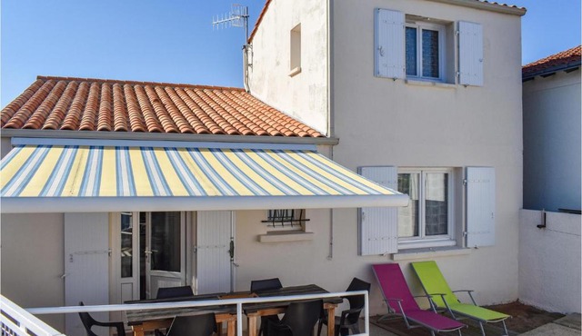 Amazing home in La Tranche-sur-Mer w/ 1 Bedrooms