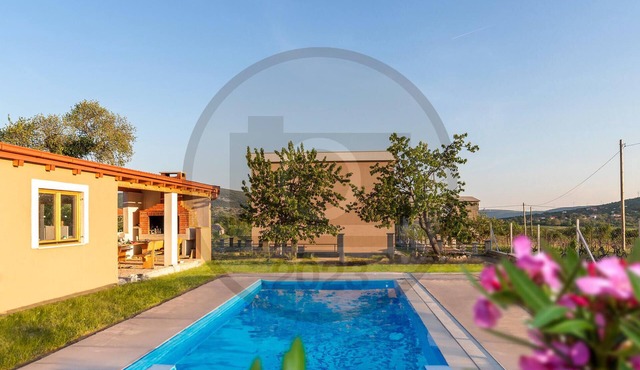 Amazing home in Gornji Muc