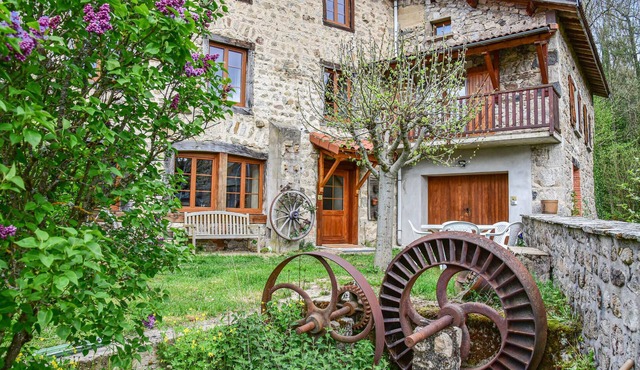 Amazing home in Grandrif