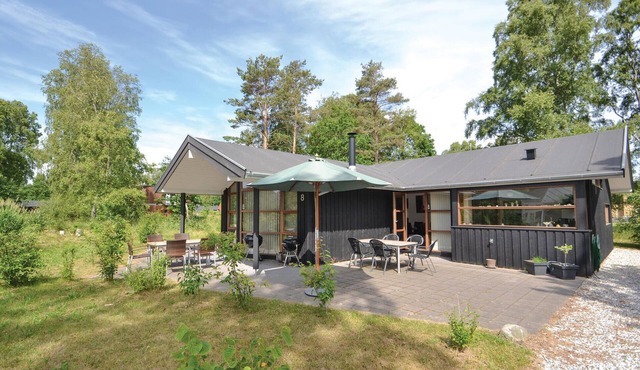 Amazing home in Grenaa with WiFi