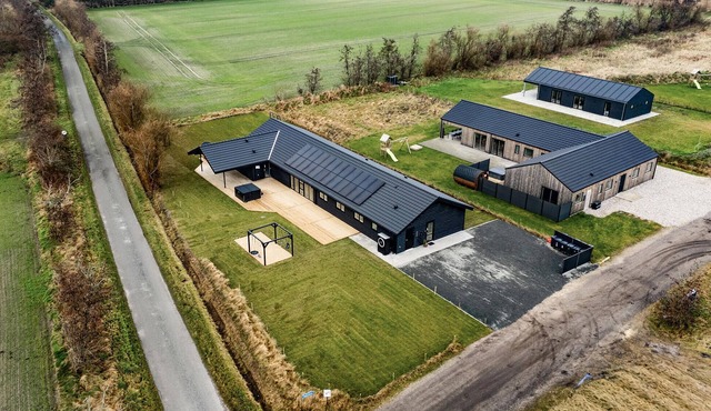 Amazing home in Hadsund with sauna