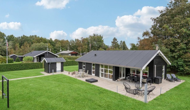 Amazing home in Hals with kitchen