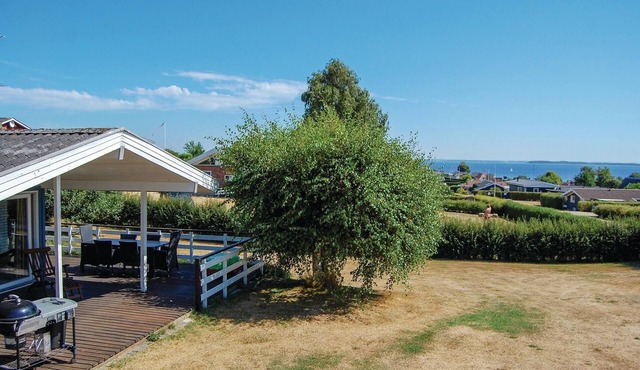Amazing home in Hejls with kitchen