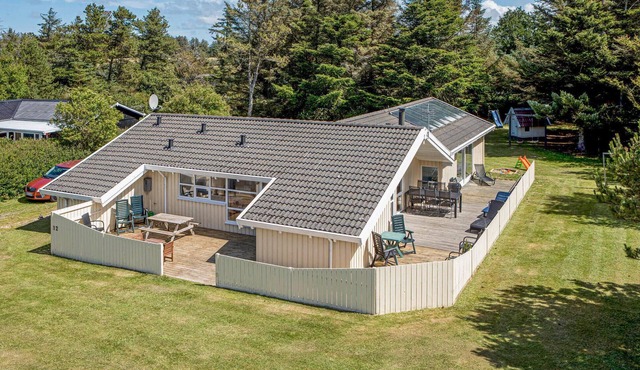 Amazing home in Hjørring with sauna