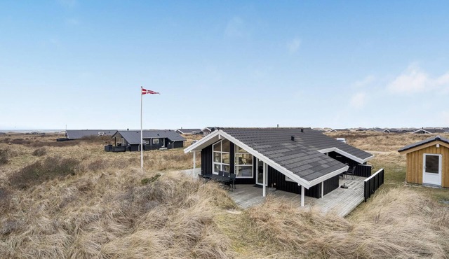 Amazing home in Hjørring with WiFi