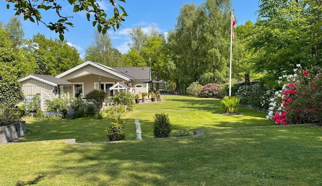 Amazing home in Højslev with sauna