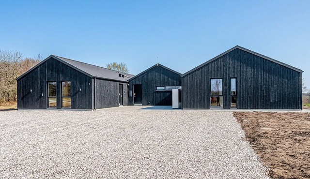 Amazing home in Højslev with sauna
