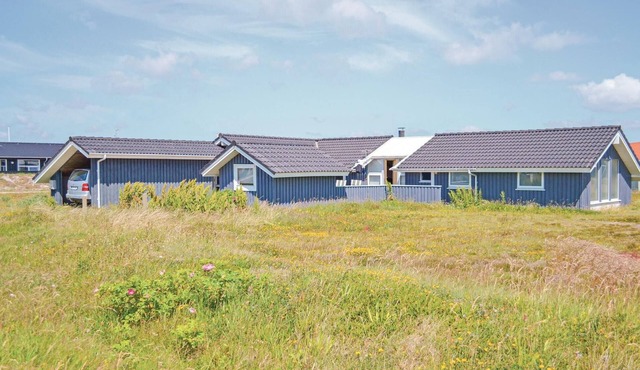Amazing home in Hvide Sande with sauna