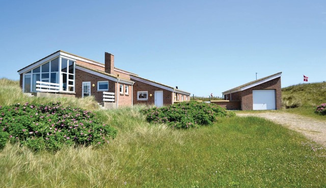 Amazing home in Hvide Sande with sauna