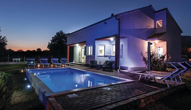 Amazing home in Kastel Novi