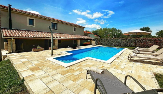 Amazing home in Katun