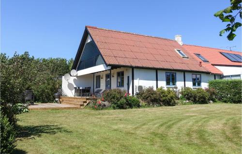 Amazing Home In Klemensker With Wifi